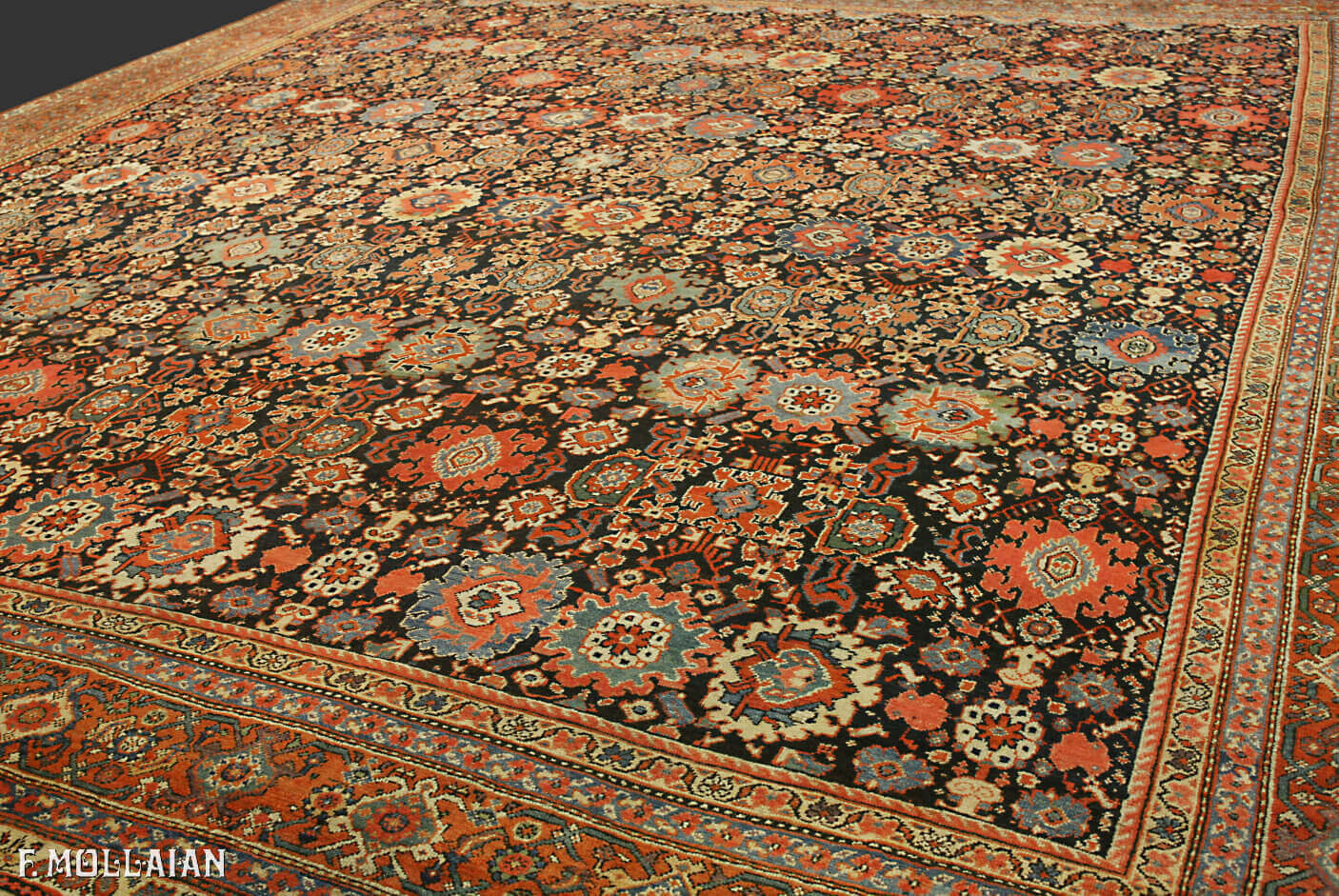 Antique Persian Farahan Carpet n°:68836545